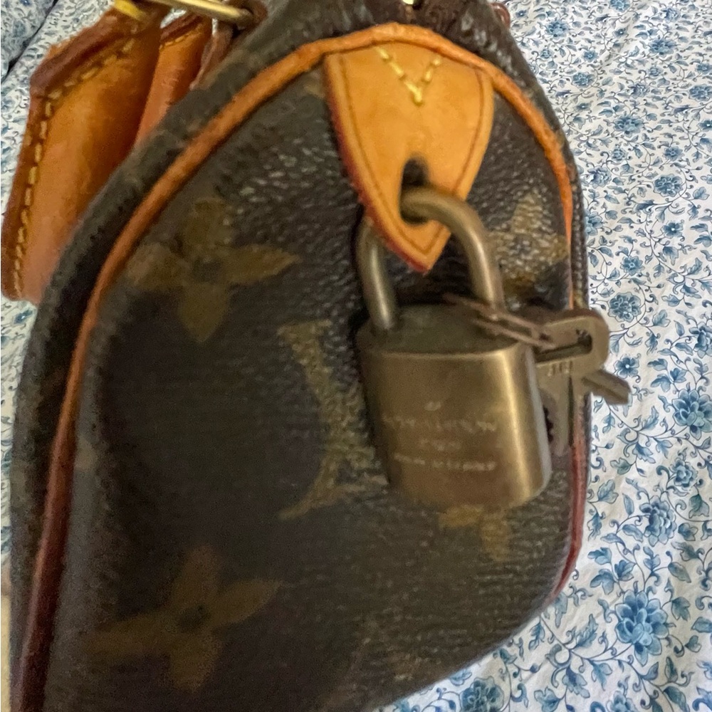 Authentic Vintage Louis Vuitton Nano Speedy Bag in Brown Monogram - Picture 5 of 12